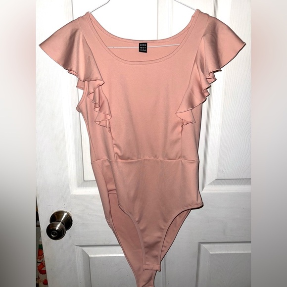 SHEIN Tops - Peachy Pink Medium SHEIN Ruffle Capped Sleeve Bodysuit